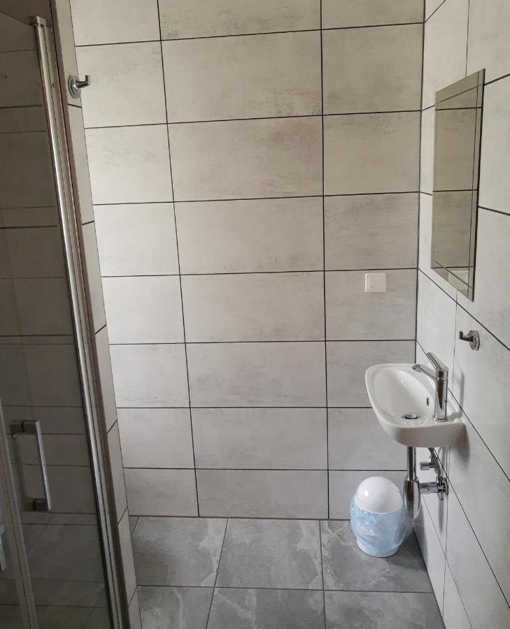 Noclegi Przy Dworcu Pkp Breslavia Exterior foto